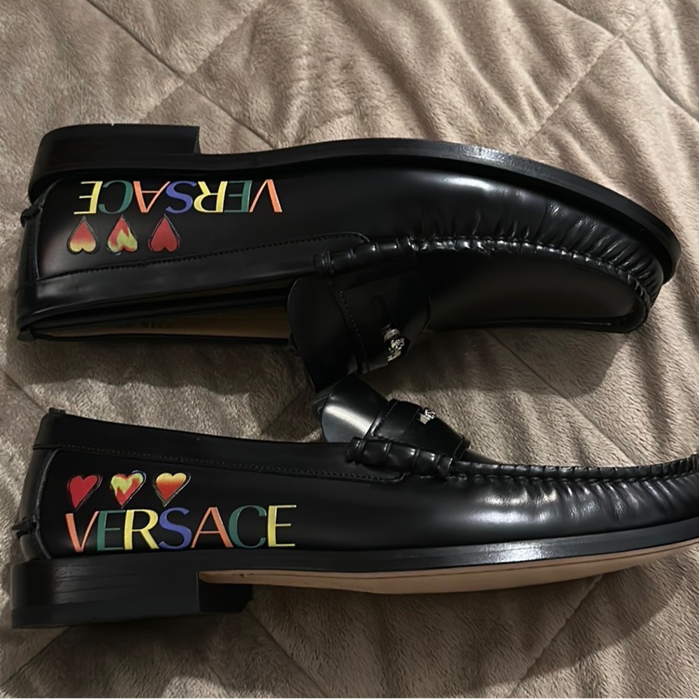 Versace black loafers men’s size 40 eu size 7 us.